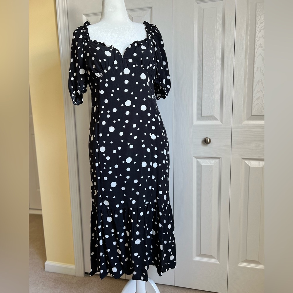 NWT Lovers + Friends Black Polka Dot Short Sleeve Dress (L)